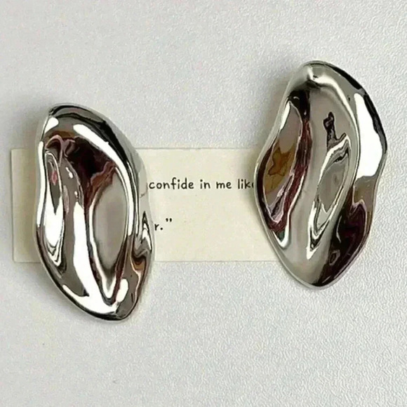 Asymmetrical Irregular Unique Stud Earrings, choice of silver or gold - Picture 4 of 9